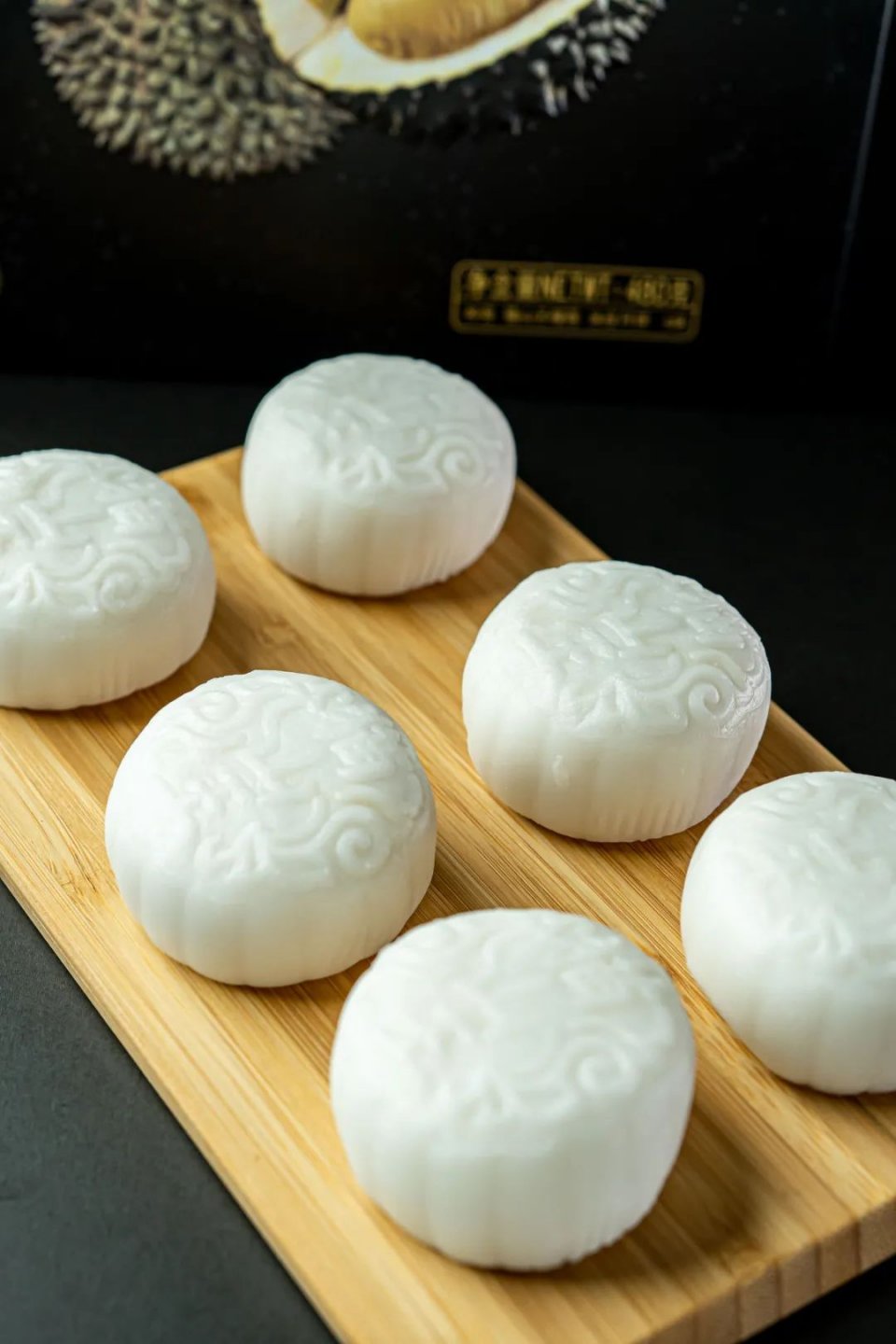 网红爆款猫山王榴莲月饼,高端榴莲猫山王榴莲冰皮月饼