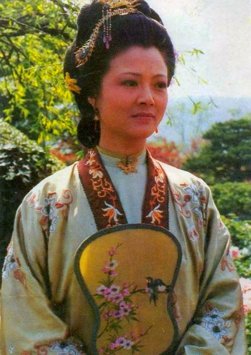 红楼梦尤氏人物分析,红楼梦尤氏装病原因