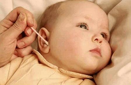 小孩把绿豆塞到耳朵里,小孩耳朵里面塞个绿豆子怎么办