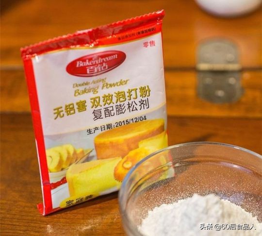 炸东西泡打粉和小苏打有什么区别,油炸面粉酥脆用小苏打还是碱