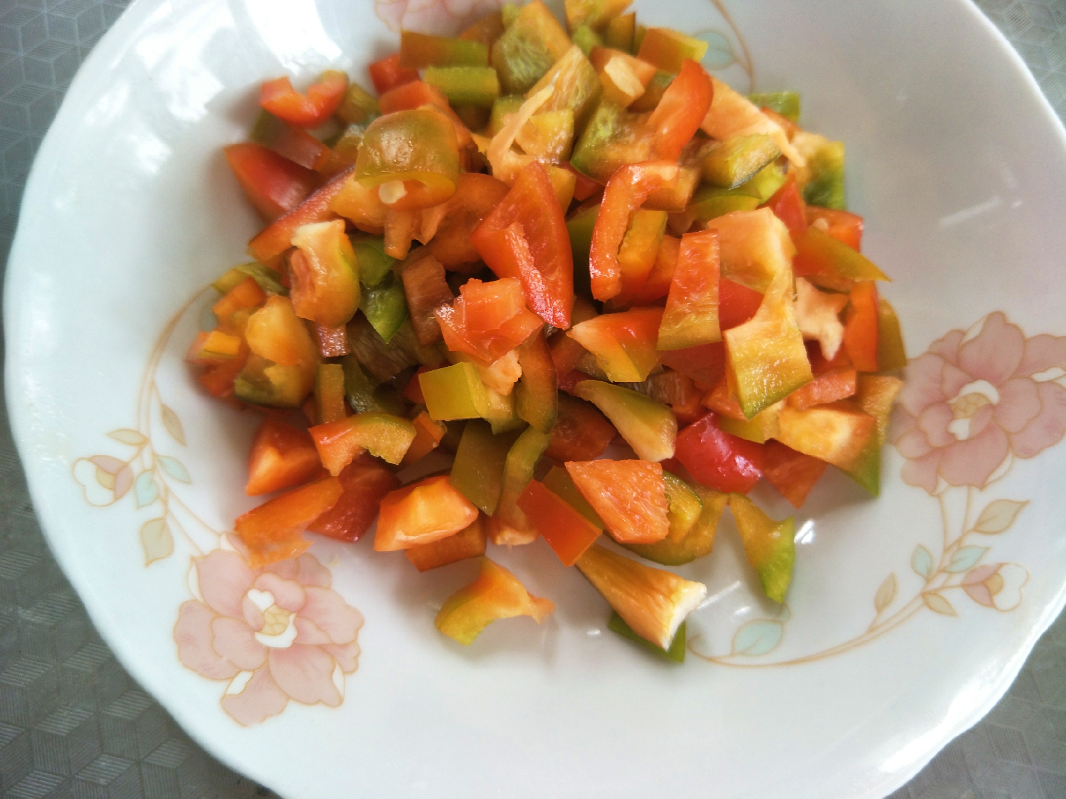 炒粉丝用什么水泡,怎么炒粉丝又粘又脆