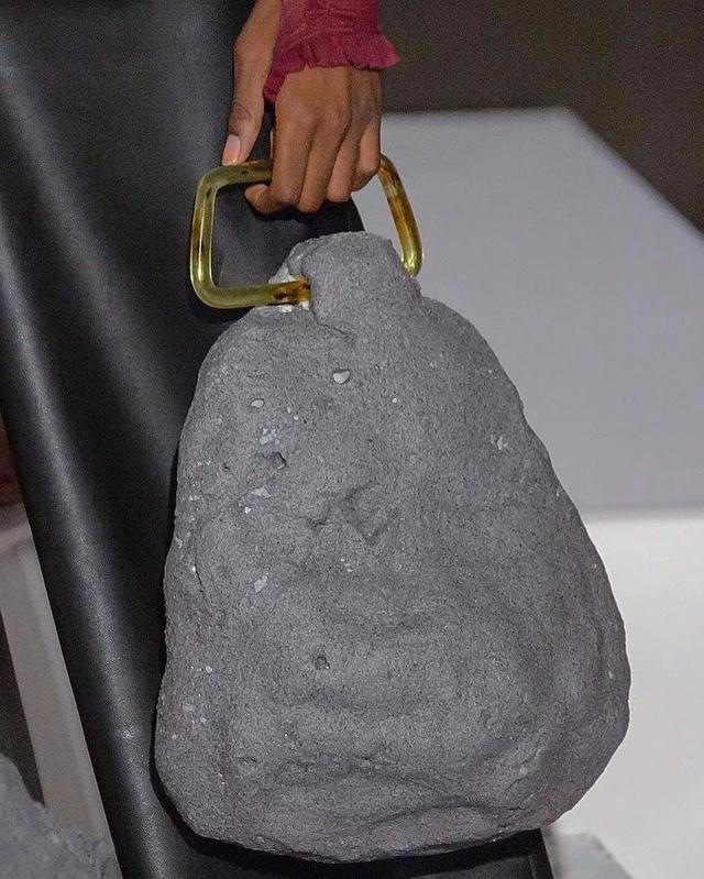 00后知道以前五一七天假吗,00后不知道00年代的事情