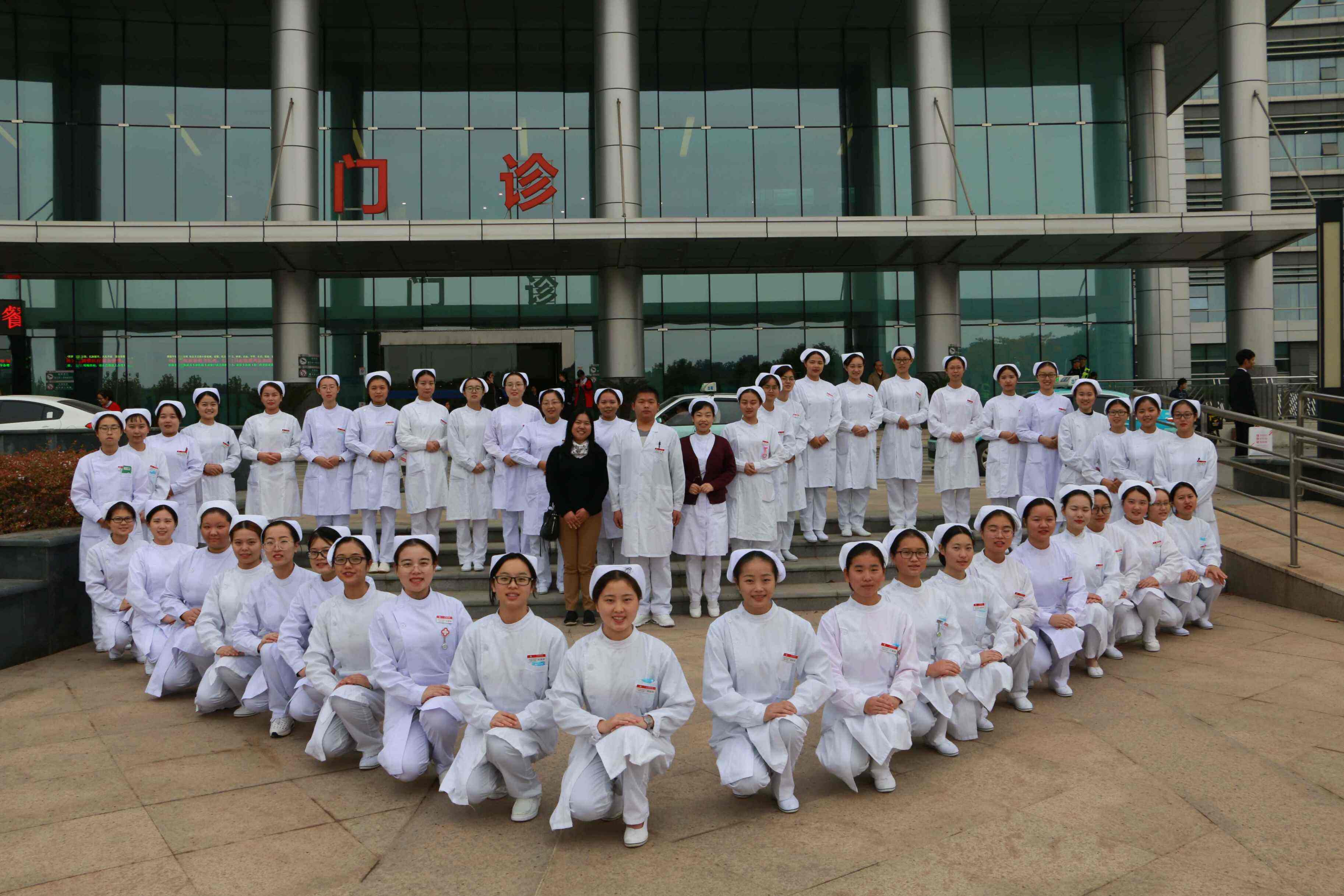 成都华西卫校与成都华大卫校区别,成都哪个卫校好找工作