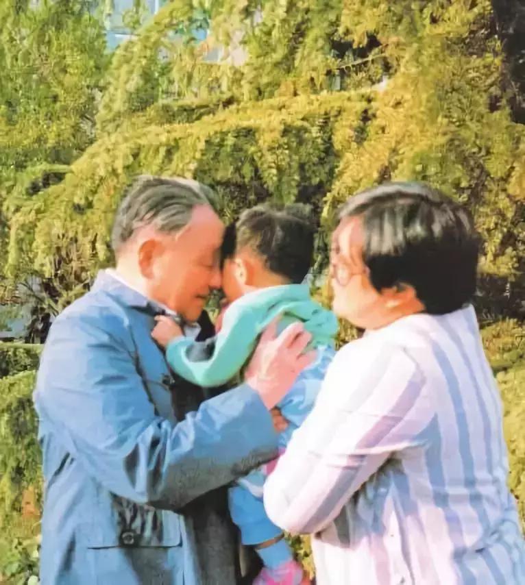 今天，再道一声：小平，您好！