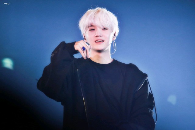 2023全球最美面孔第一名金泰亨,2019世界最帅面孔金泰亨