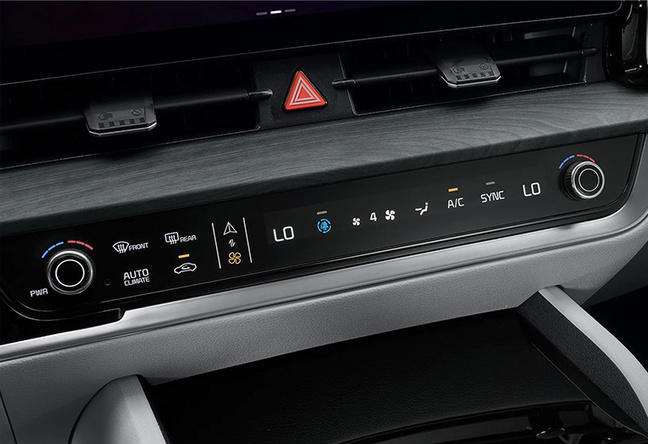 起亚狮跑1.6t手动挡二手江西省内,全新起亚狮跑有7座吗