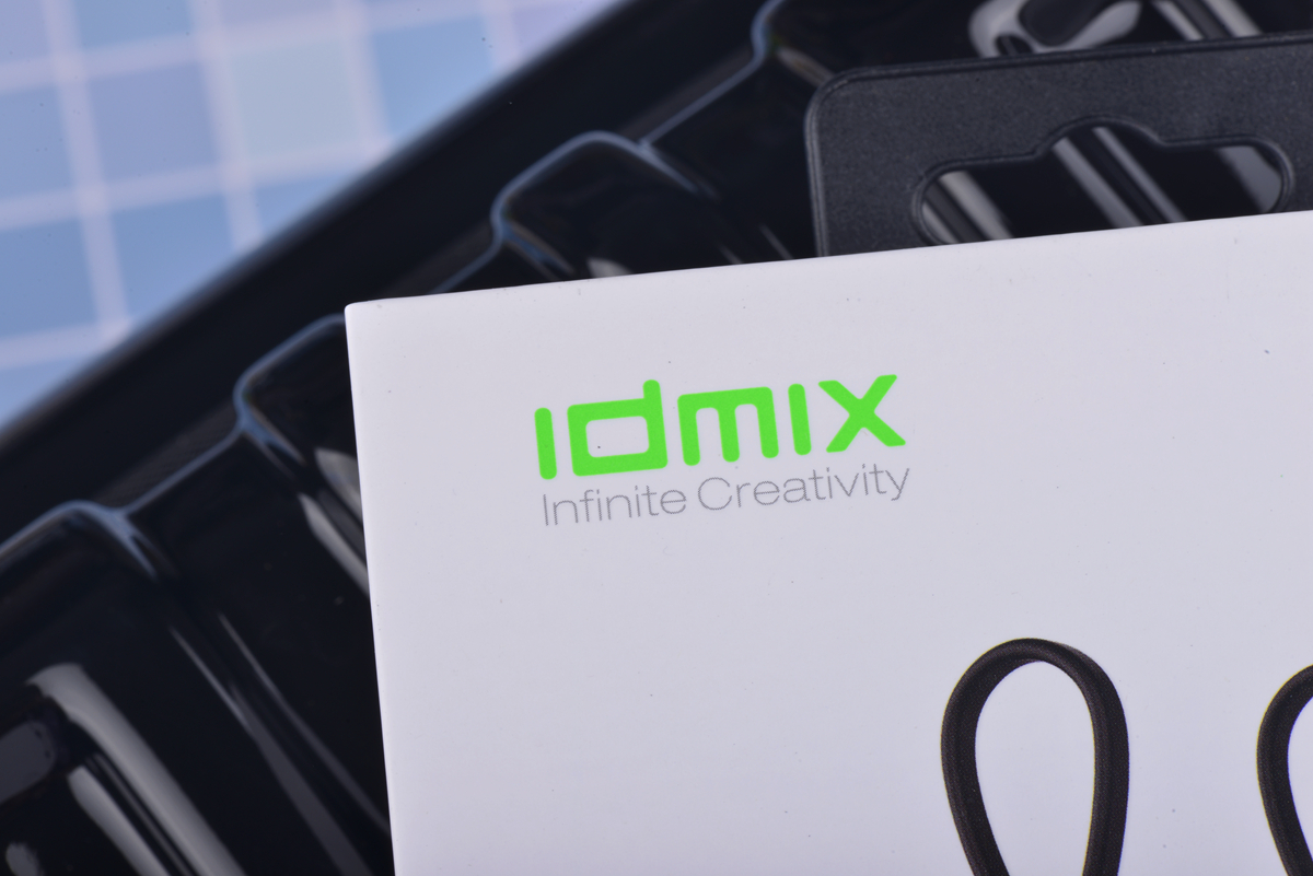 出国游带什么移动电源？IDMIX大麦三合一超级旅行充，一个够了