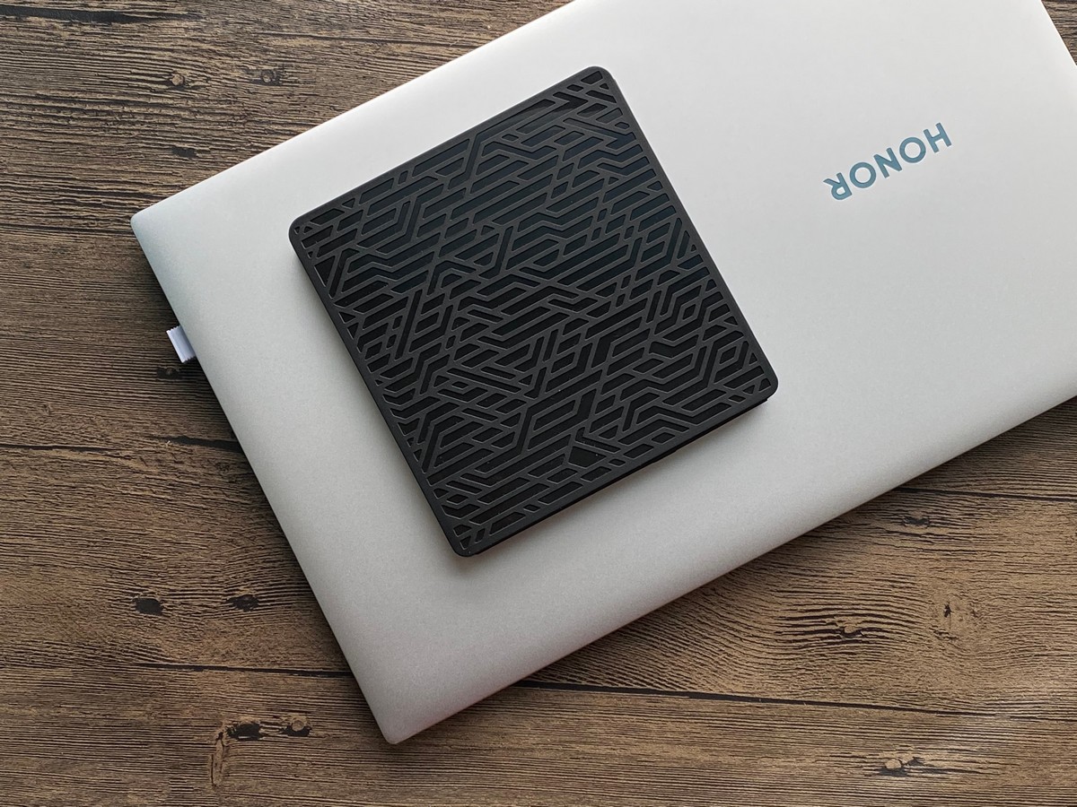 奥睿科外置光驱怎么放刻录盘,奥睿科三合一优盘解析