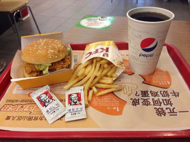 在肯德基点1杯时蔬汤,待一晚上,会不会被驱赶?看资深员工回答