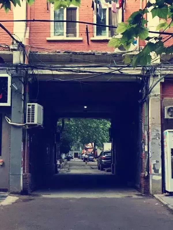 在十里堡住过的老朝青人，都经历过一段传奇