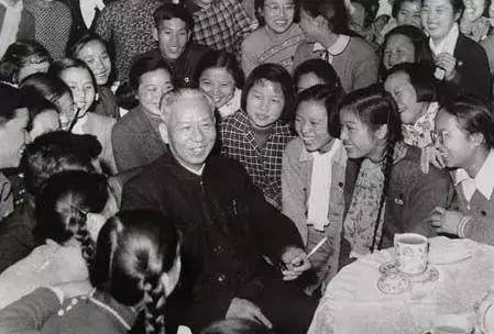 60年代领导抽什么烟,中国近代各国领导人抽什么烟