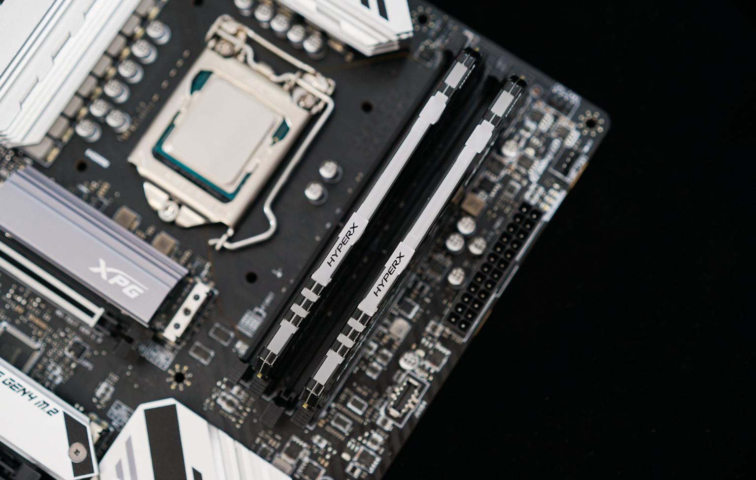 618装机用金士顿雷电RGB内存条？实测下来真的有点小惊喜