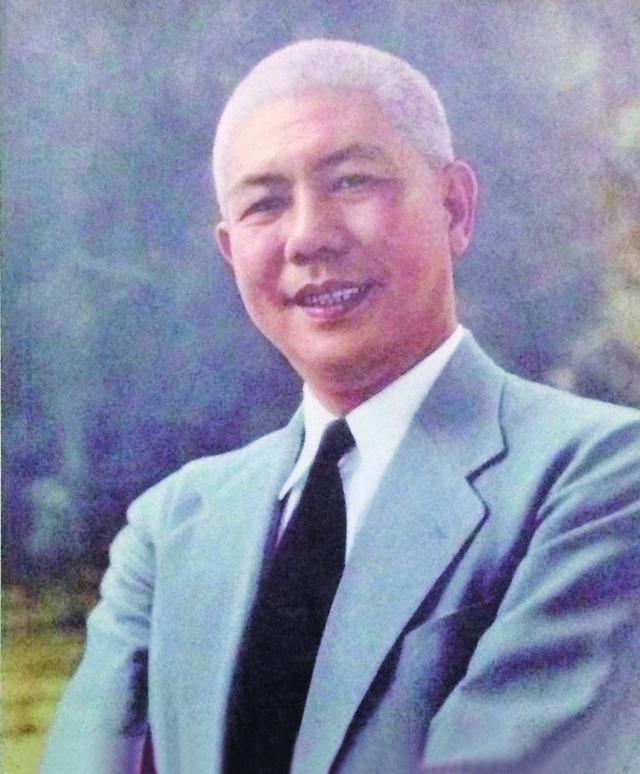 你还知道哪些爱国人士的事迹30字,你还知道哪些具有爱国情怀的人