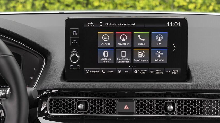 思域对比雅阁哪个更值得买,新款思域对比雅阁