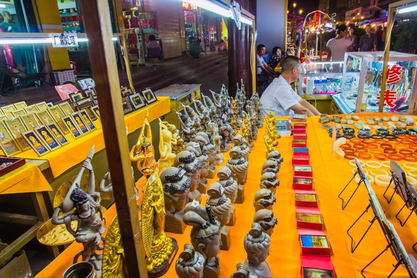 敦煌莫高窟攻略需要带什么,敦煌攻略买正常票就完事