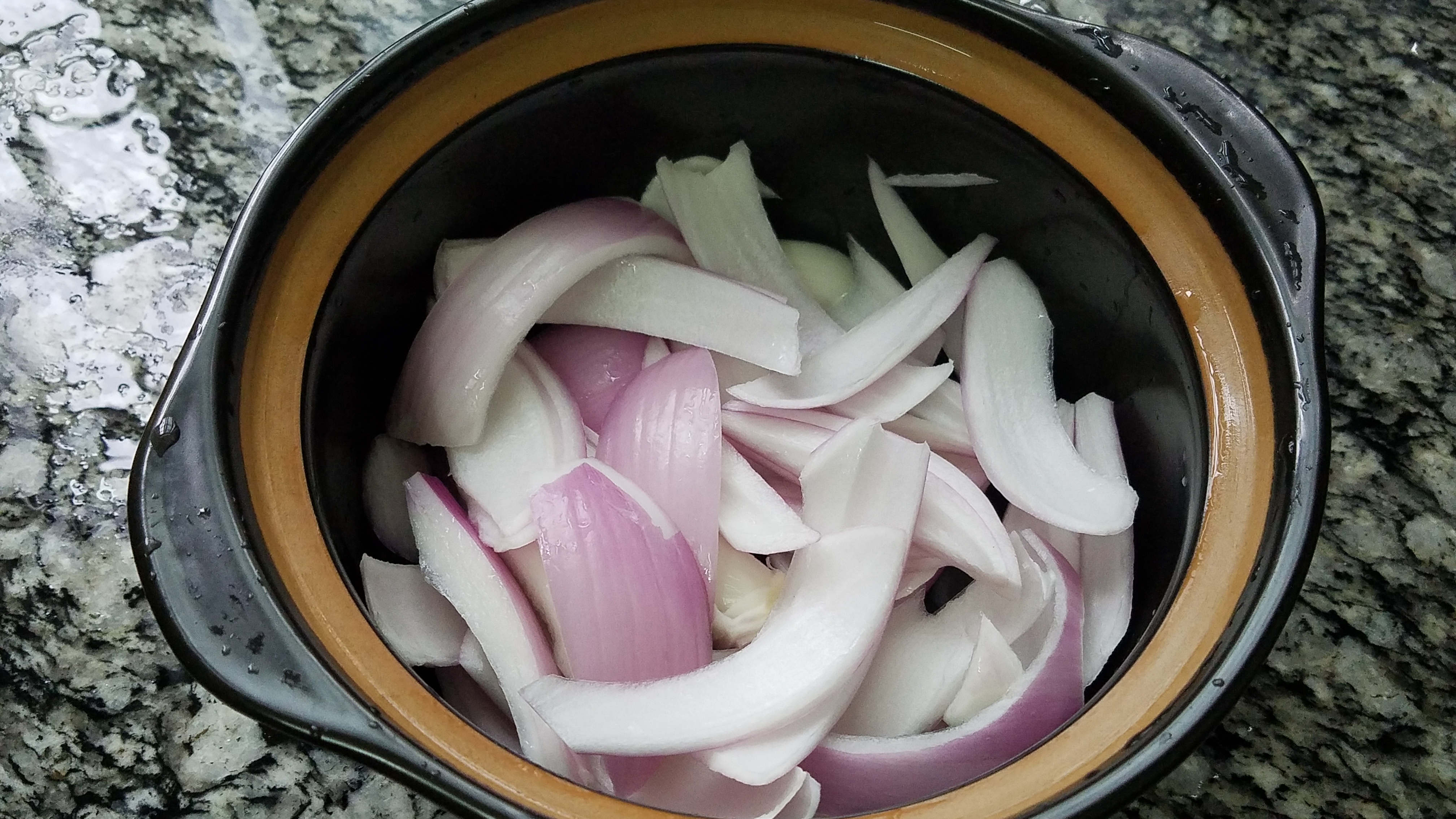 咸香脆的鸭肉,咸香鸭肉