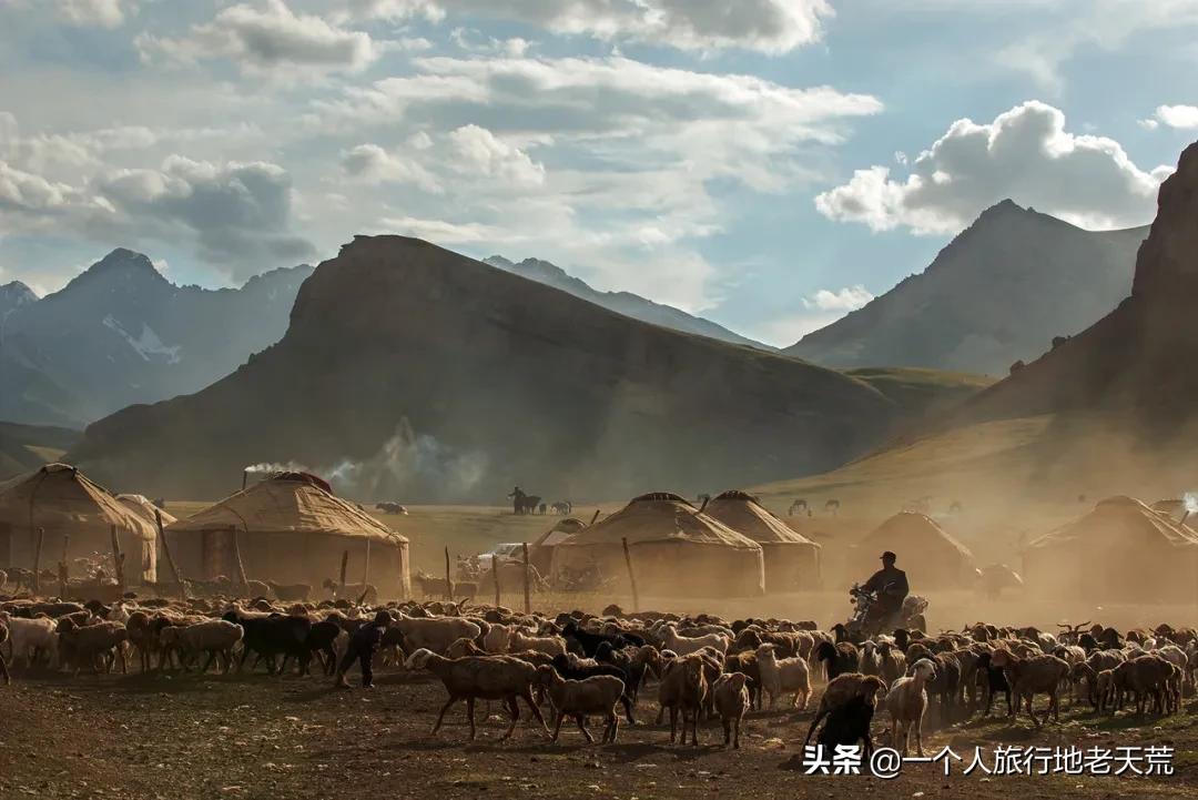 北疆自驾13天路线推荐,国内3条最美出境自驾线