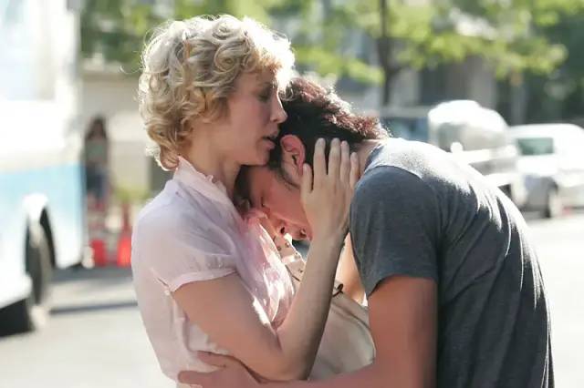 只盯着那些裸戏看，就忽略了这片的深度