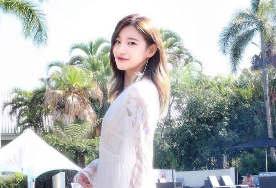 体育漂亮的女主持人,体育明星美女颜值