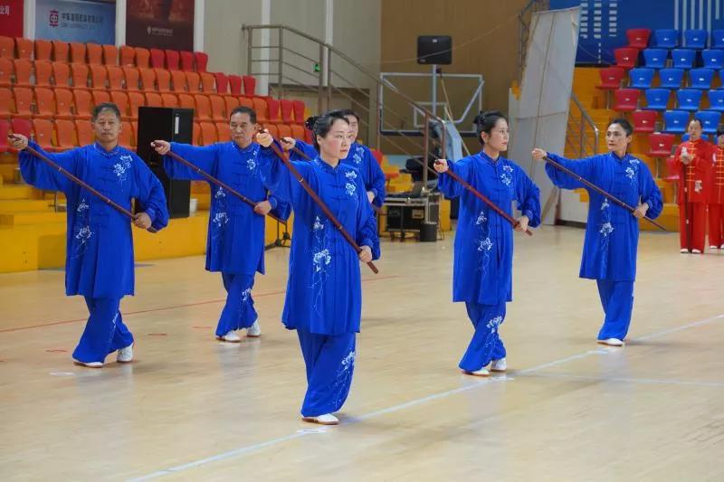 热潮涌动健身气功——洛阳市第十四届运动会健身气功比赛侧记掠影