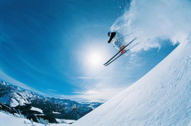 亚布力的美，源于雪，但不止于雪一帖带你玩转亚布力