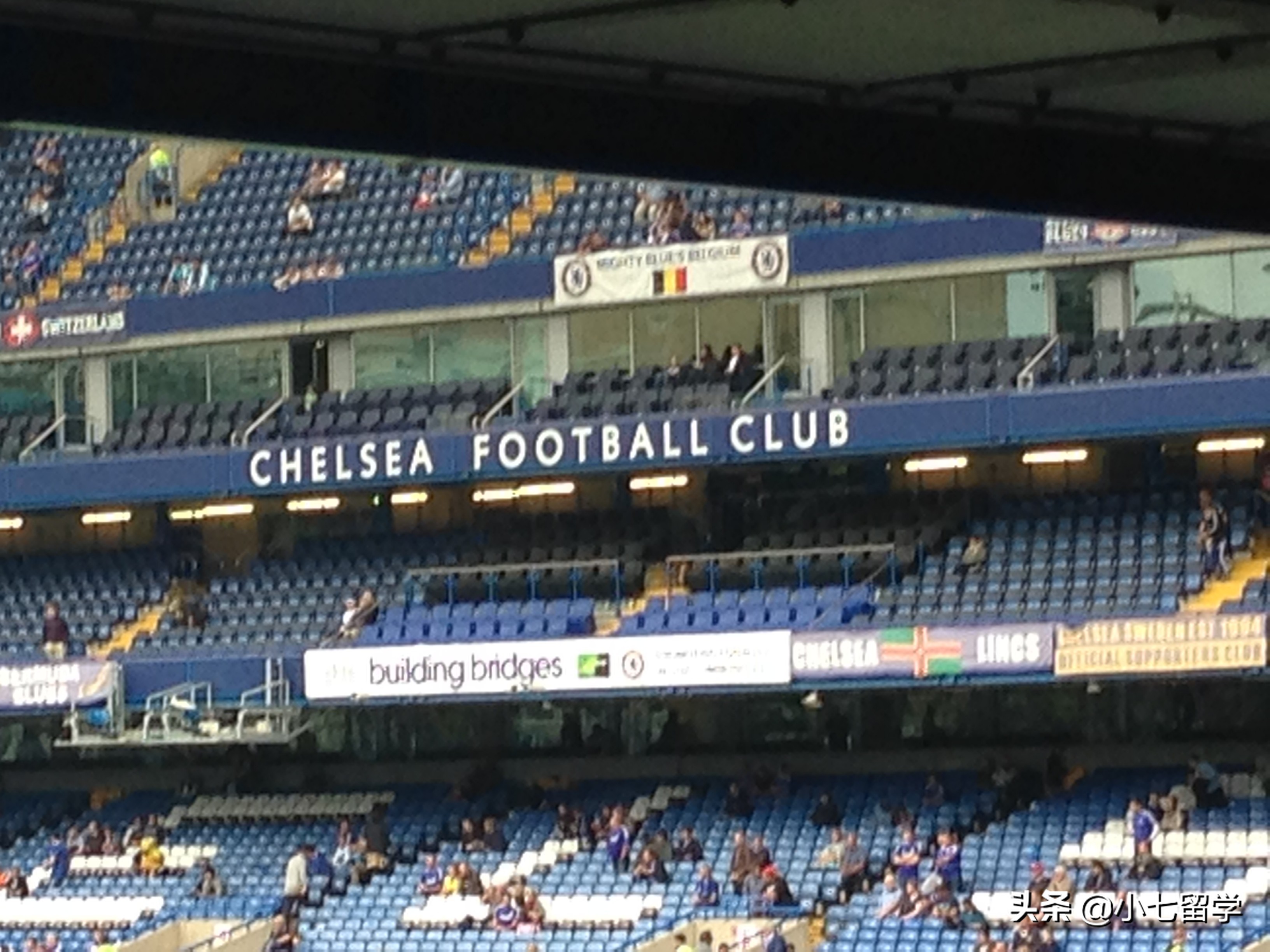 英国温布利足球场,英国足球场建造价格