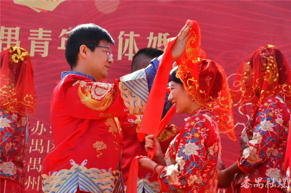 爱的莲（涟）漪美的绽放｜第21届番禺青年集体婚礼在莲花山旅游区举行