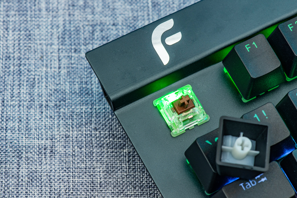 轻量化，樱桃轴，迪摩F15自由战士机械键盘