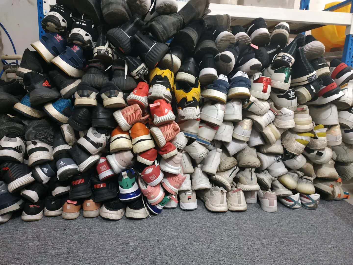 怎样开一家赚钱的洗鞋店,90后大学生开洗鞋店