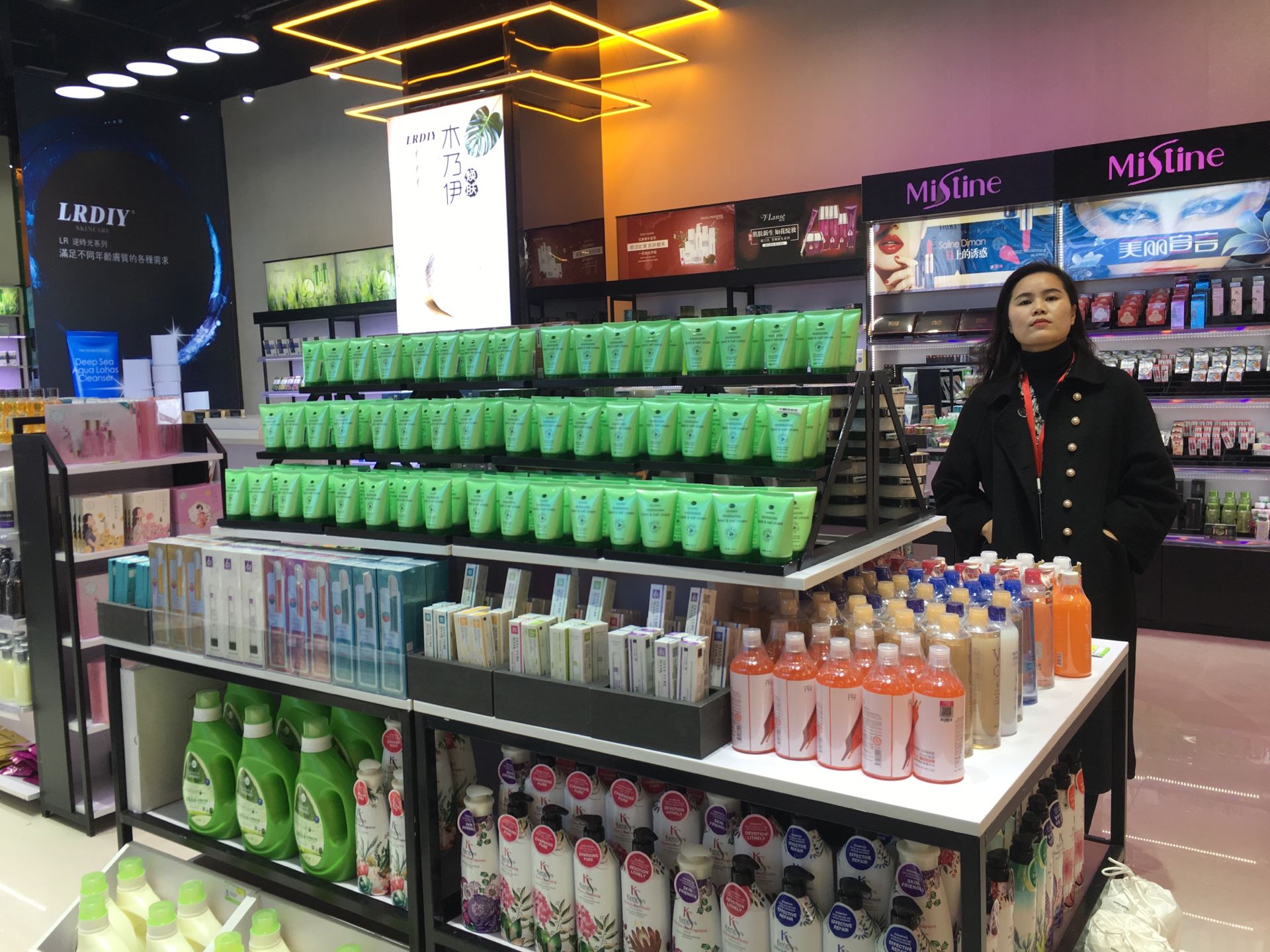 连锁项目小资生活化妆品,小资生活化妆品加盟好不好