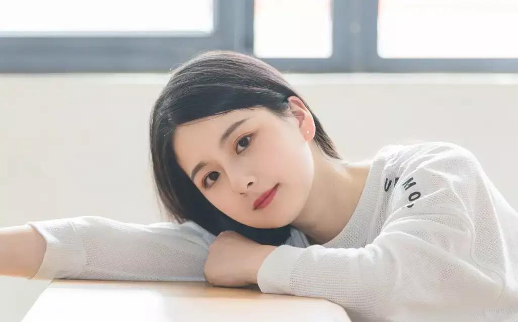 科颜氏白泥搭配去黑头收缩毛孔 (科颜氏白泥对男士毛孔粗大有用吗)