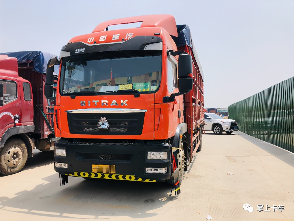 重汽汕德卡g5s6.8米货车,重汽汕德卡g5载货车