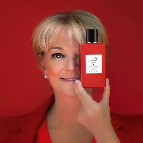 闻起来像“洗洁精”的国产香水,写好文案就能卖500一瓶?