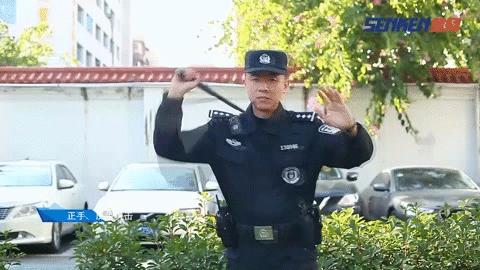 新式警用甩棍比老式结实吗,2019单警装备电棍