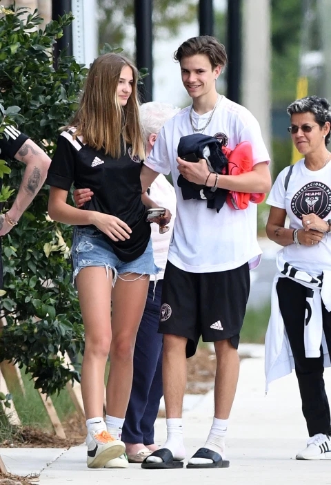 小贝儿子职业生涯首秀,小贝二儿子最新照片