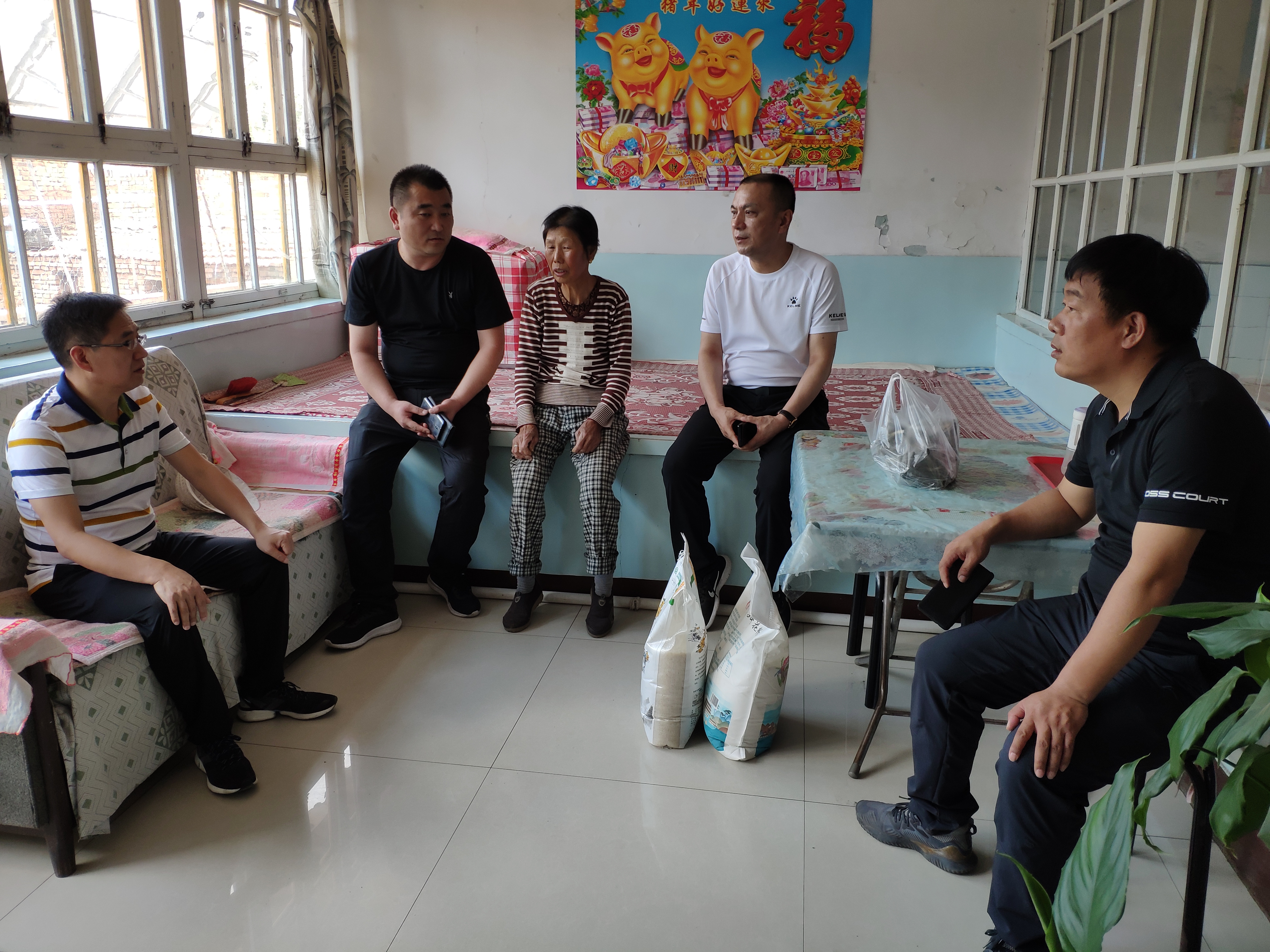 彩线轻缠红玉臂下一句,彩线轻缠红玉臂古诗