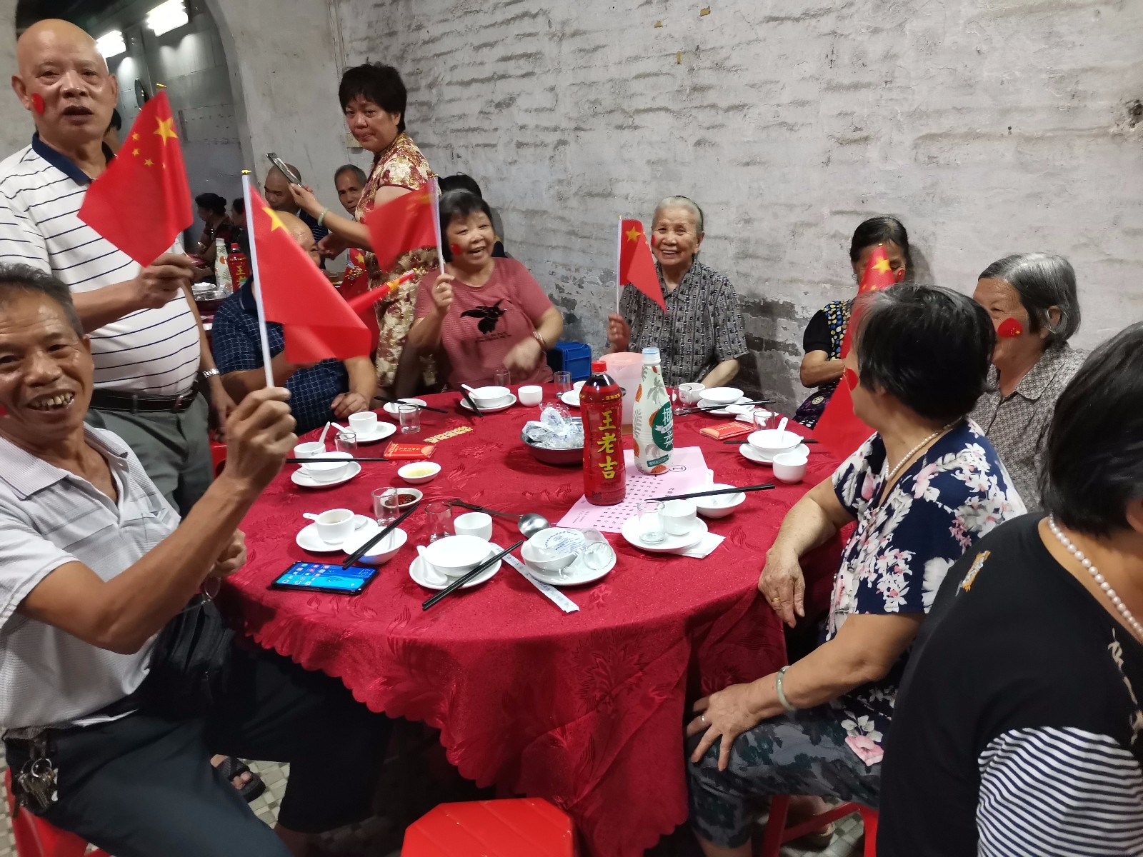 天河｜热闹！一洞公祠重阳敬老摆70多围，老人家笑到“见牙唔见眼”