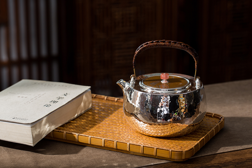 银壶用久了会不会变黑,银壶变黑有毒吗