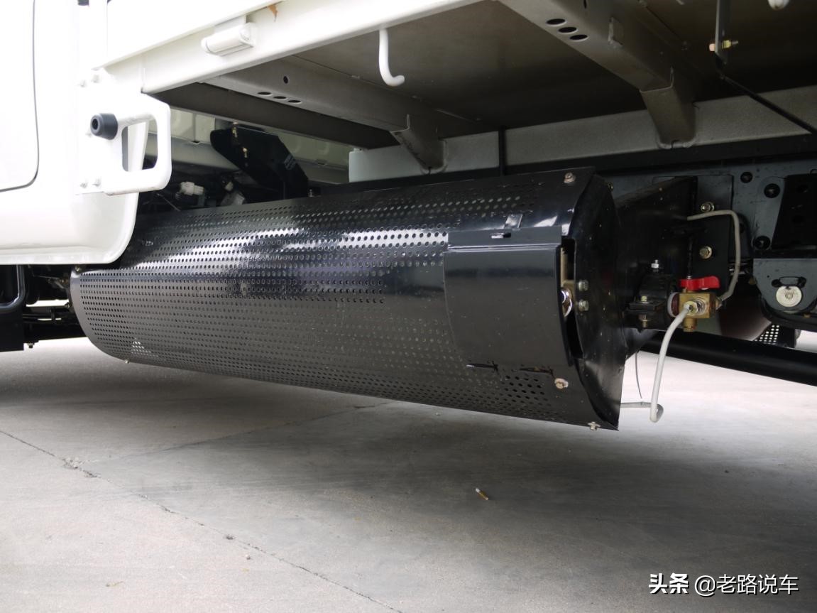 cng双燃料汽车费气是什么原因,大通原厂cng双燃料汽车怎么样