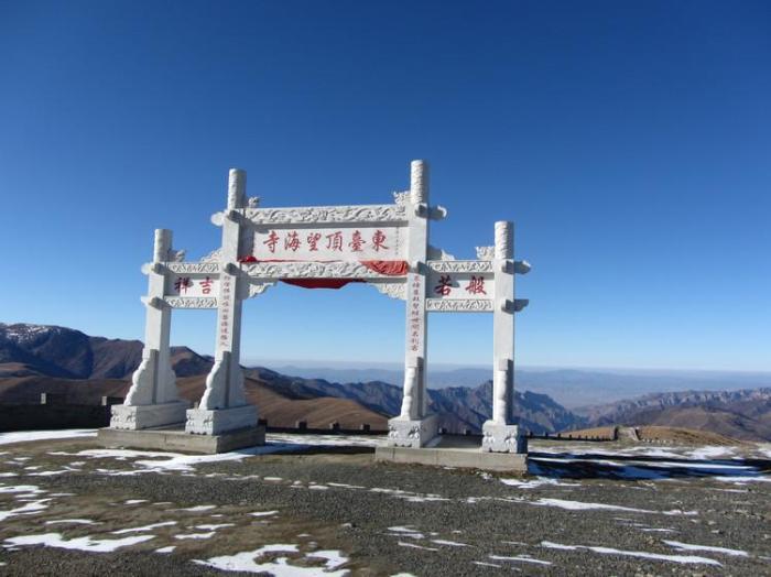 五台山最应该去的几个寺院,去五台山朝拜必须去哪几个庙