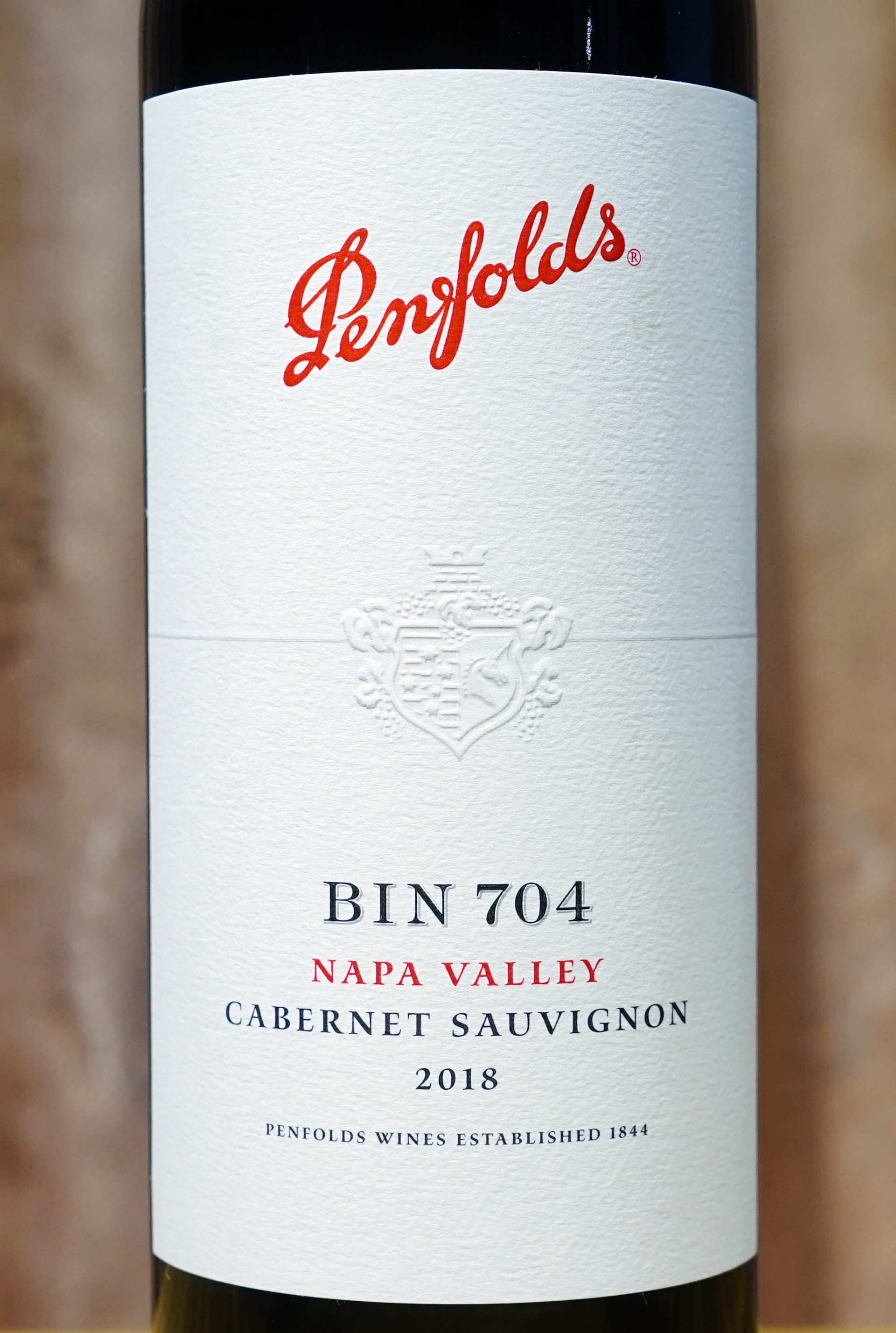 法国红酒和智利红酒哪个好,法国红酒哪个值得买