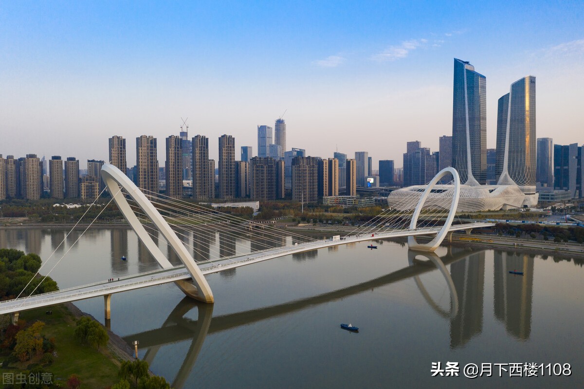 在南京工作一年收入5万低吗,普通人在南京打工想月入过万