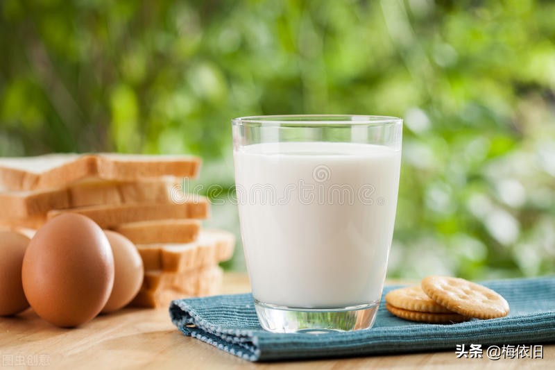 牛奶加热后会损失营养价值么,纯牛奶加热会变固体吗