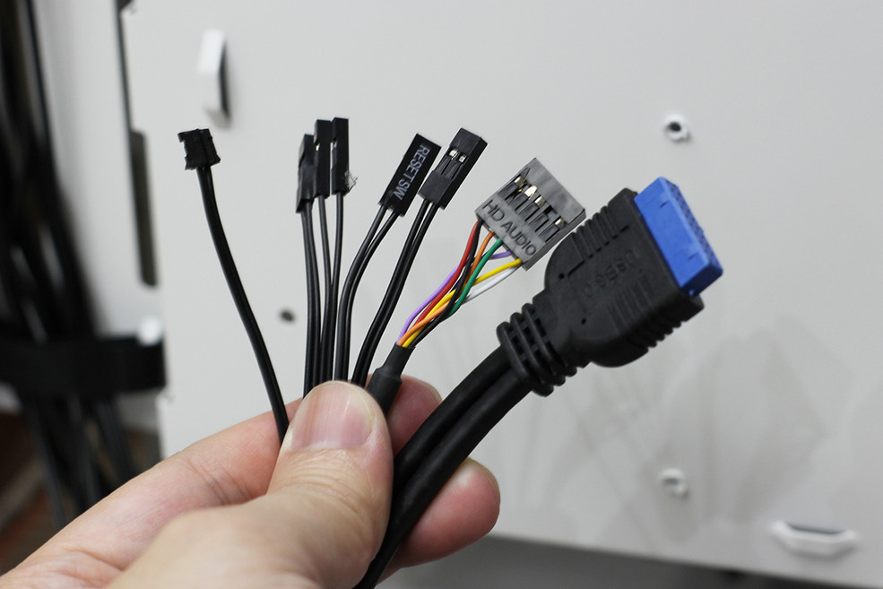 麻雀虽小，用“料”十足——Tt（Thermaltake）挑战者H3机箱体验