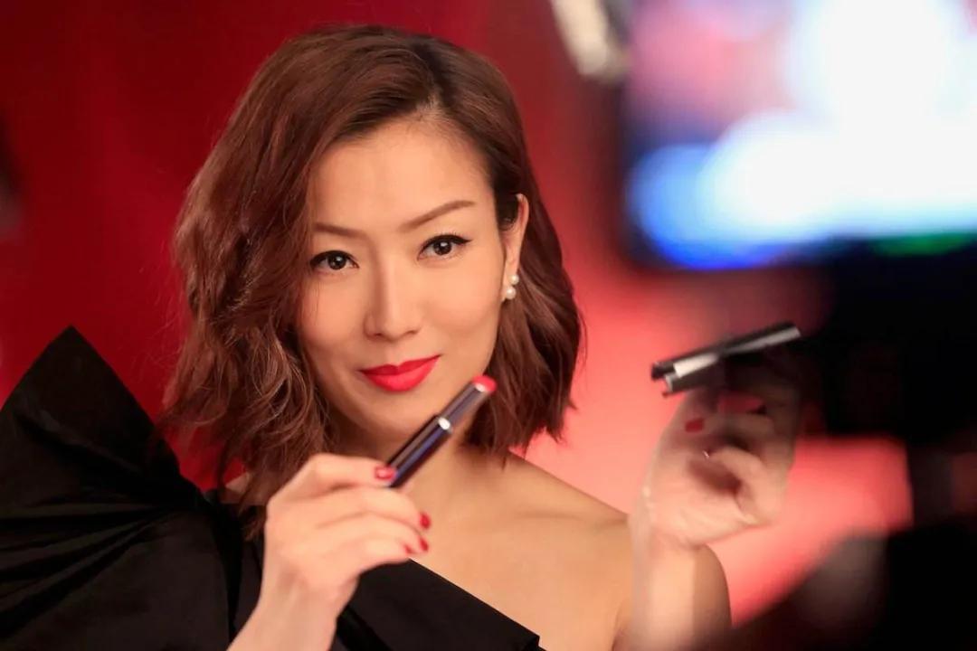 郑秀文和杨千嬅很像,像郑秀文