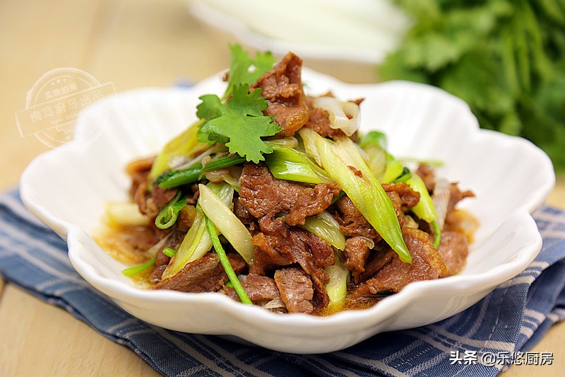 羊肉的经典做法炖得软烂炒得香嫩,羊肉不炒不炖再怎么做好吃