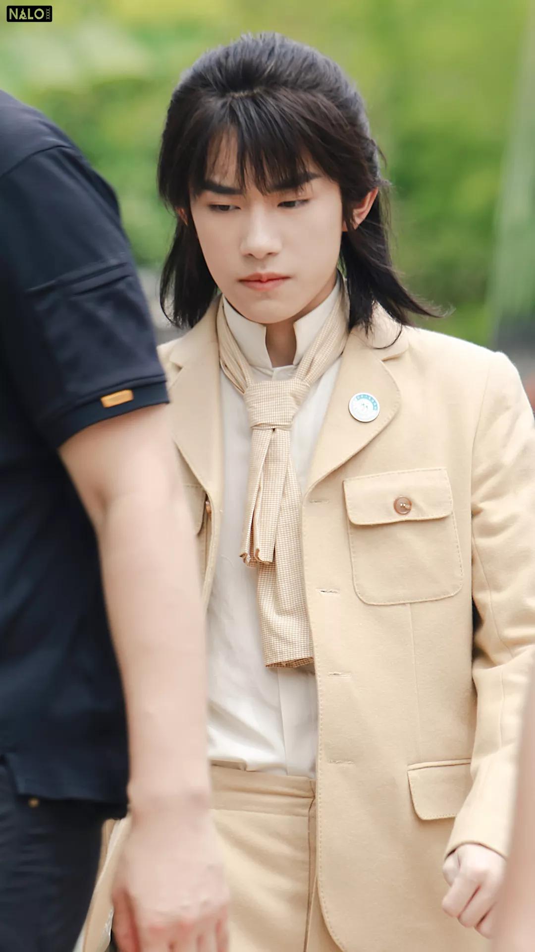 这个杀手真会穿？民国自带“T台走秀”风阿易杀手穿搭大盘点！