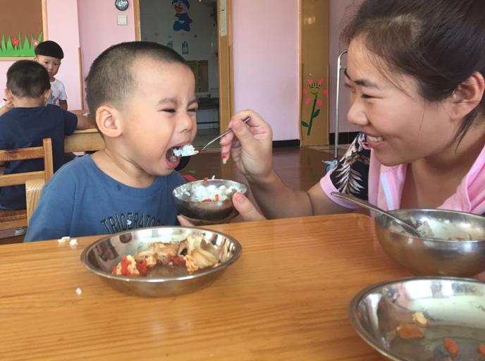 妈妈，等你老了我也帮你洗澡帮你擦身子帮你穿衣服｜给儿子的信