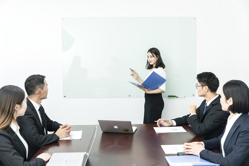 电梯广告创业,适合做电梯广告的行业