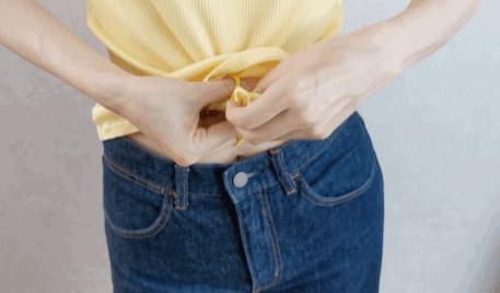 长体恤怎样打结简单又好看,长t恤怎么打结更时尚